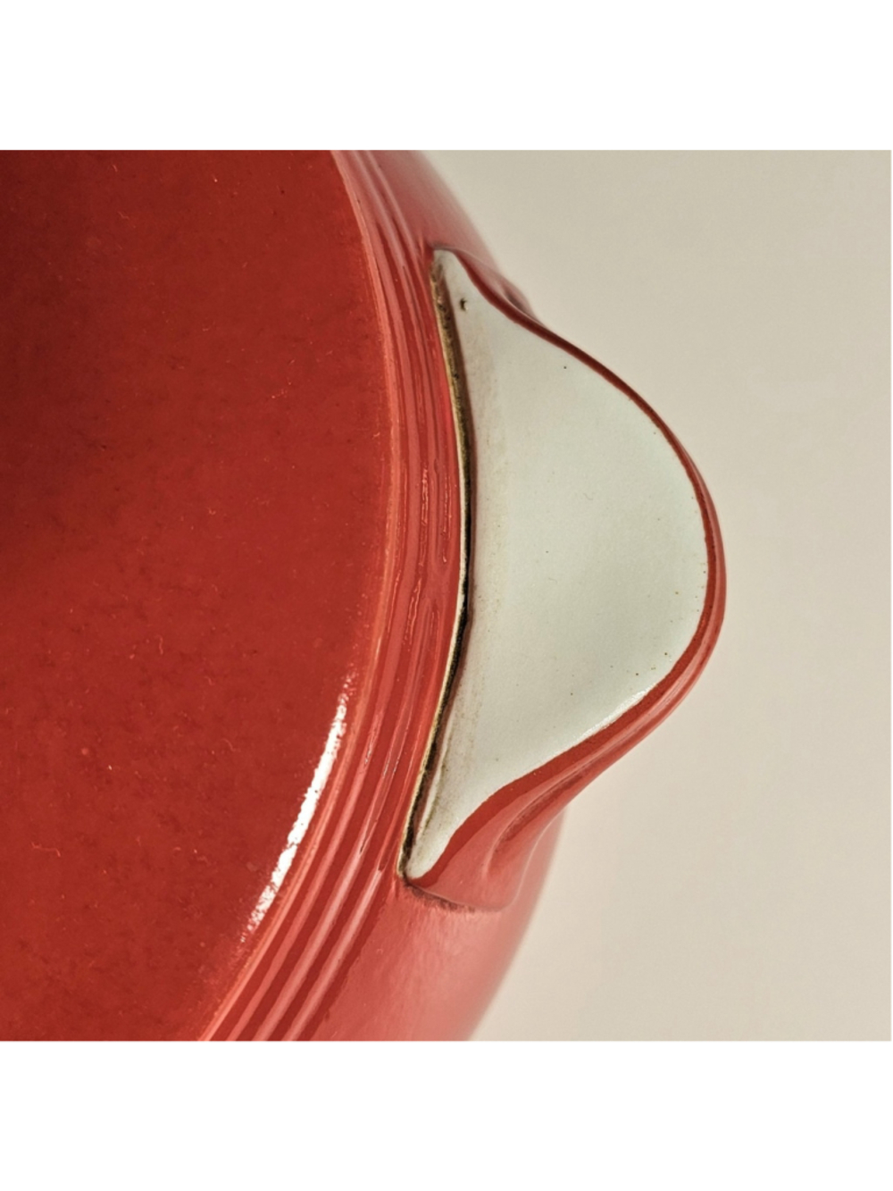 Vintage Hall China Pert Covered Casserole Dish Chinese Red White Tab Handles - Picture 8 of 15